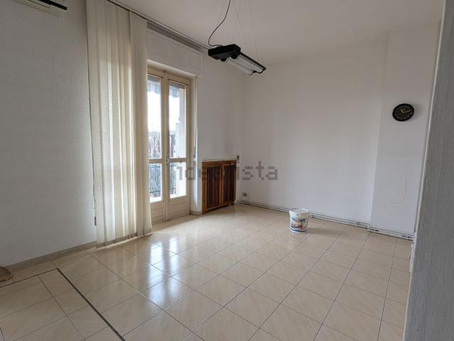 Appartamento in affitto di 95 m² in Viale Roma, 15