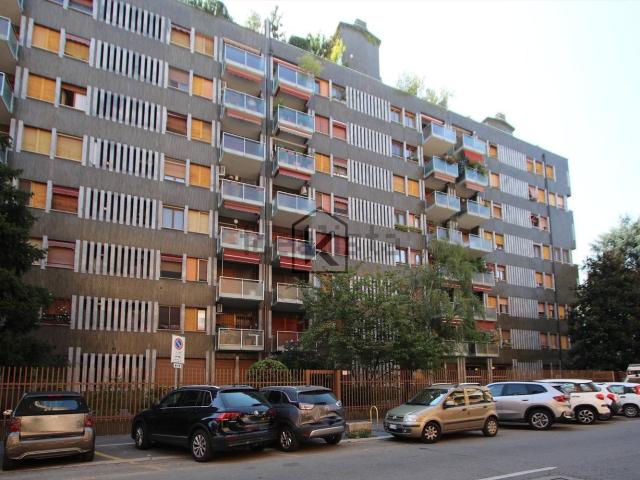 Appartamento in affitto di 96 m² in Via Emilio Morosini
