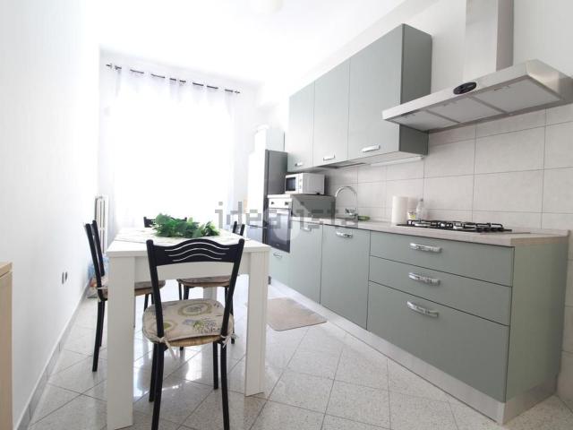 Appartamento in affitto di 96 m² in Via F. de Sanctis, 56