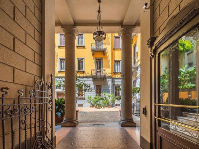 Appartamento in affitto di 96 m² in Via Francesco Petrarca