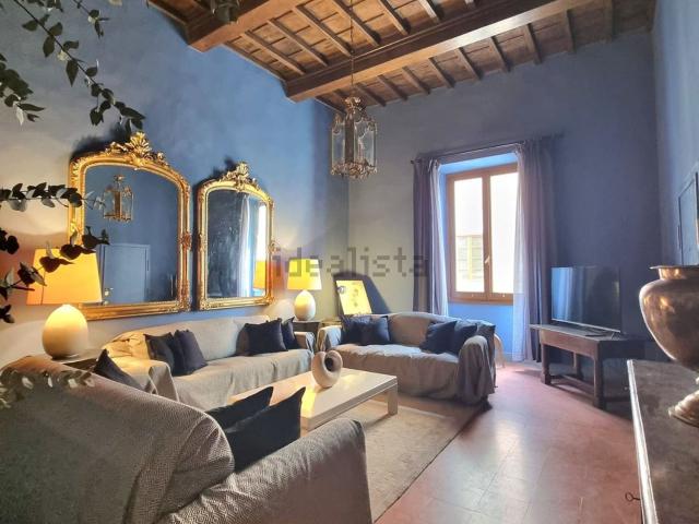 Appartamento in affitto di 96 m² in Via Maggio, 3