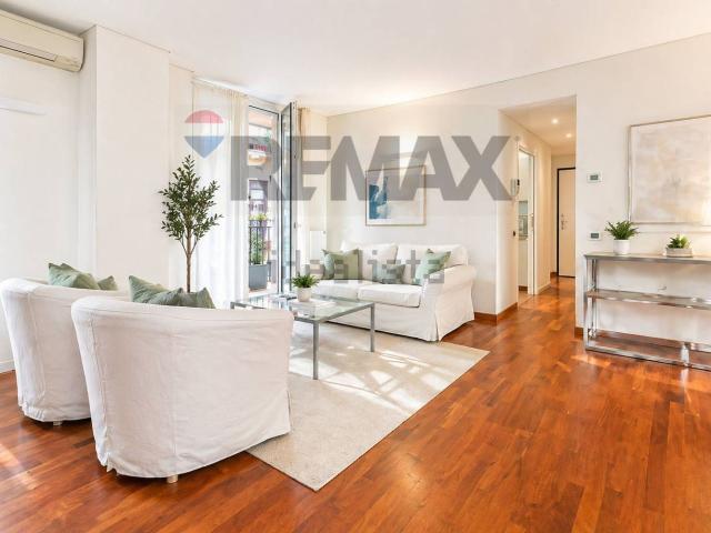 Appartamento in affitto di 98 m² in Corso San Gottardo, 7