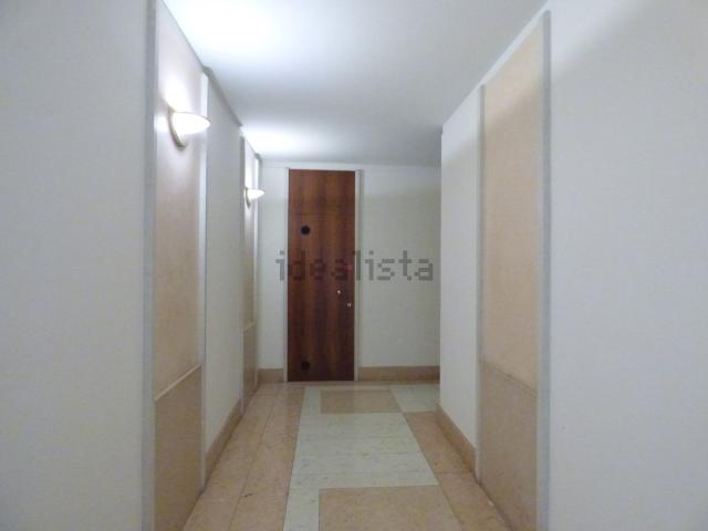 Appartamento in affitto di 98 m² in Vicolo Morette, 3