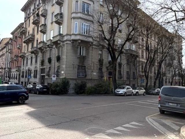 Appartamento in affitto di 98 m² in Via Andrea Massena, 15