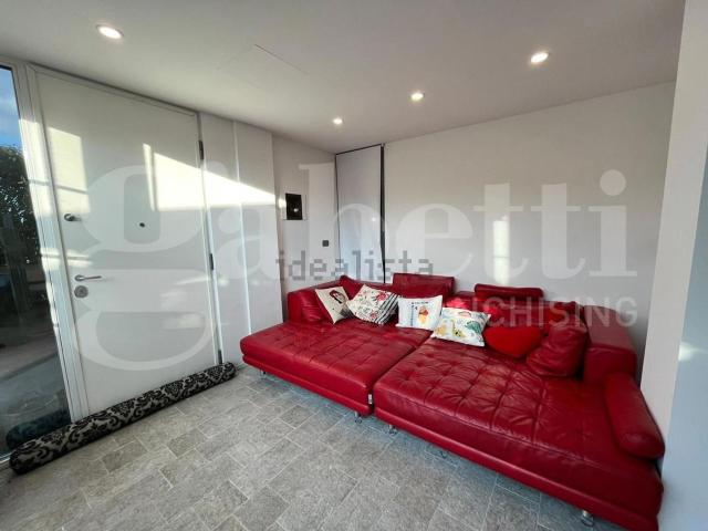 Appartamento in affitto di 98 m² in Via G. Verdi