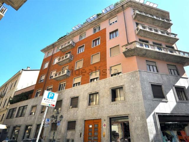 Appartamento in affitto di 98 m² in Via Monte di Pietà, 15