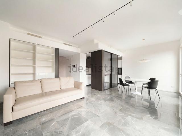 Appartamento in affitto di 99 m² in Piazza Sant&apos Ambrogio, 4