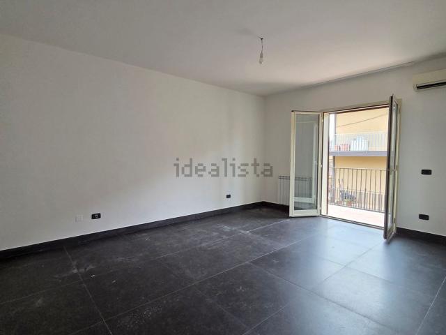 Appartamento in affitto di 99 m² in Via Mollica, 5