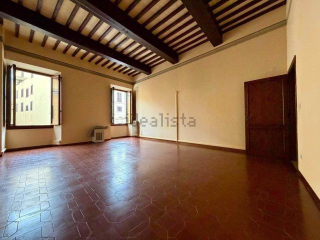 Appartamento in affitto di 100 m²