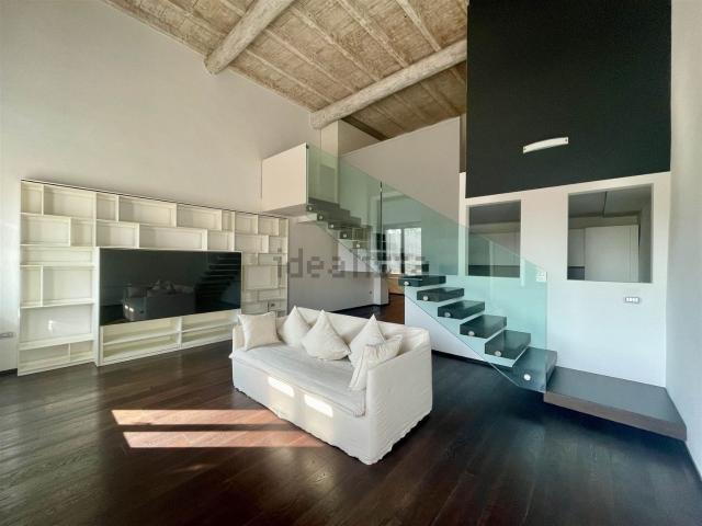 Appartamento in affitto di 100 m²