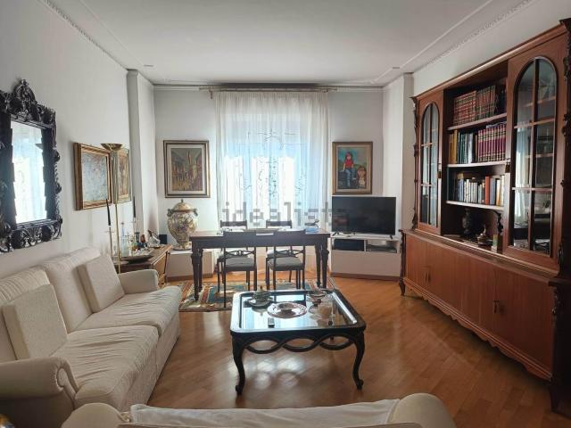 Appartamento in affitto di 100 m²