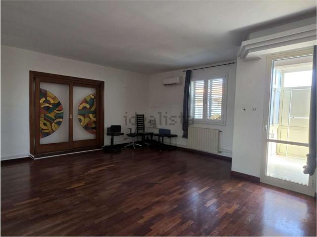 Appartamento in affitto di 100 m²