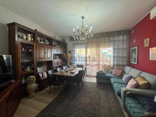 Appartamento in affitto di 100 m² in Via Caccialepori, 35
