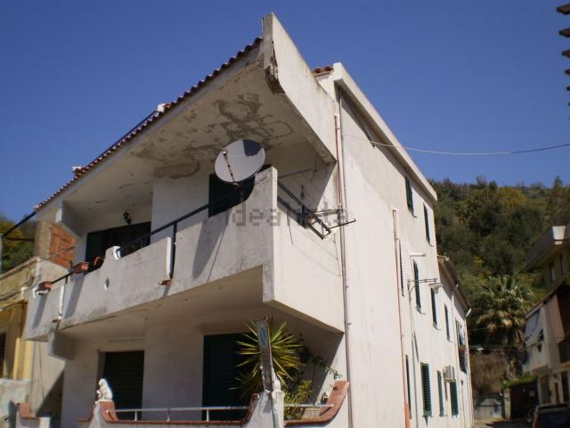 Appartamento in affitto di 100 m² in Via Camaro, 221