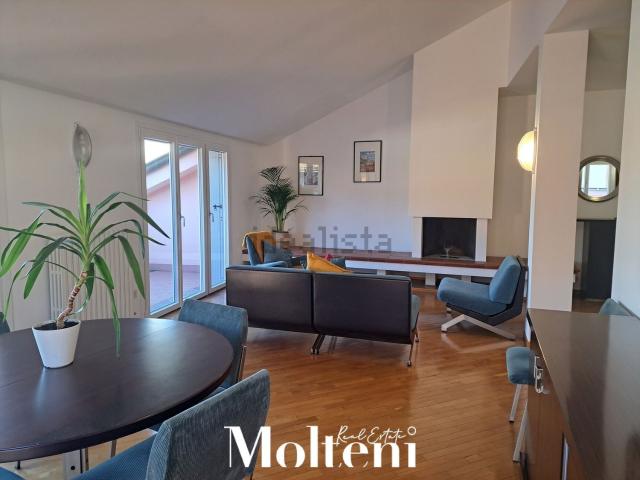 Appartamento in affitto di 100 m² in Via Camillo Benso Conte di Cavour, 50