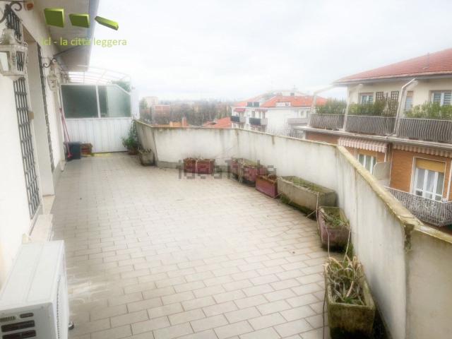 Appartamento in affitto di 100 m² in Via Camillo Rondani, 6