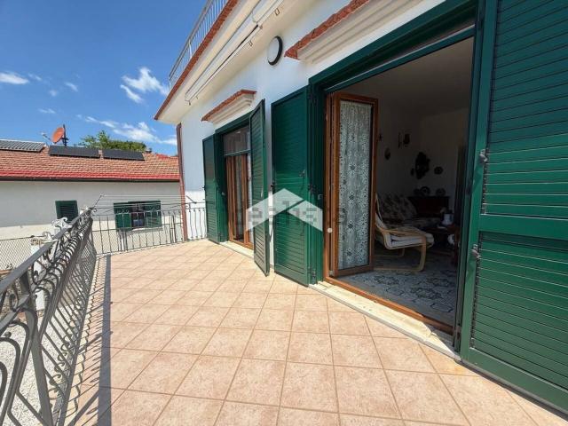 Appartamento in affitto di 100 m² in Via Croce