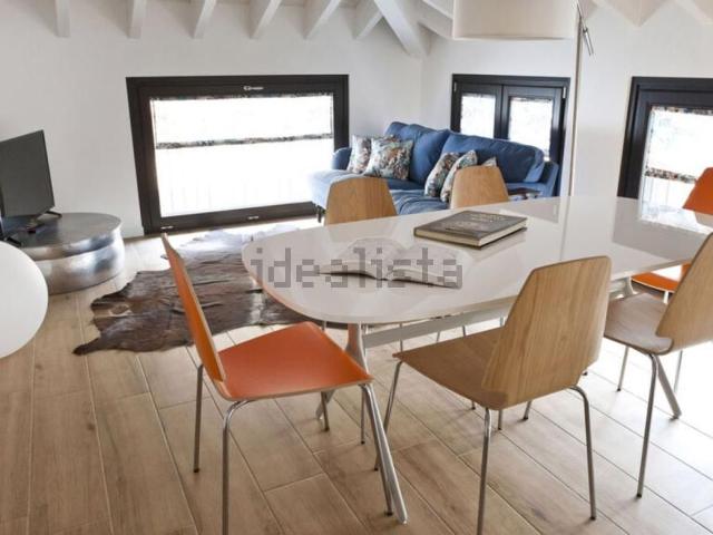 Appartamento in affitto di 100 m² in Via Aminto Caretto
