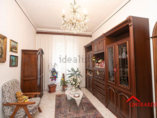 Appartamento in affitto di 100 m² in Via Antonio Canobbio, 1