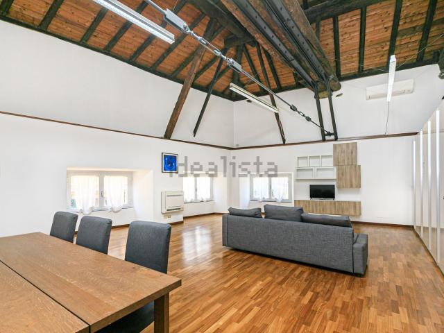 Appartamento in affitto di 100 m² in Via al Ponte Calvi, 3