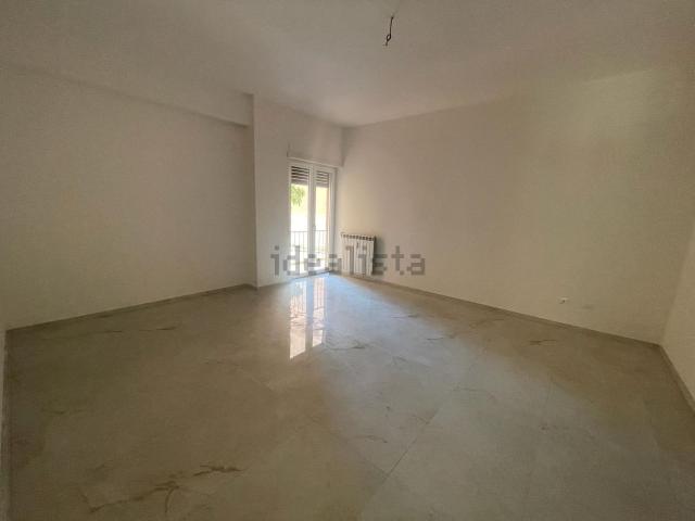 Appartamento in affitto di 100 m² in Via Alessandro Pieri, 11