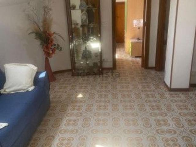 Appartamento in affitto di 100 m² in Via Alfonso Marchesani, 50