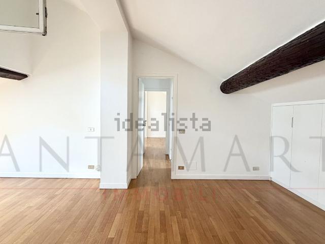 Appartamento in affitto di 100 m² in Via Borgonuovo