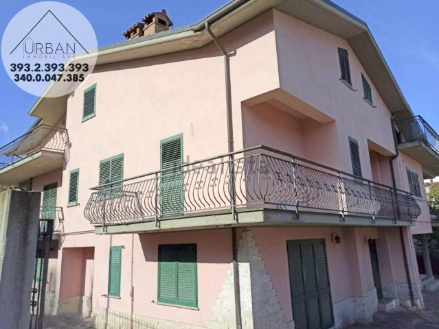 Appartamento in affitto di 100 m² in Via Bartolomeo, 18