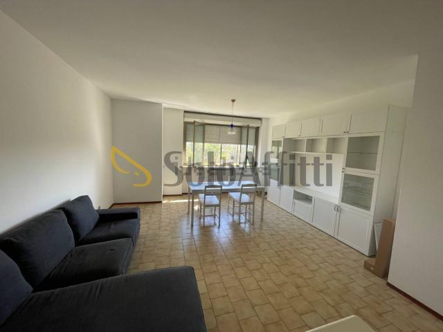 Appartamento in affitto di 100 m² in Via Generale Fara, 53