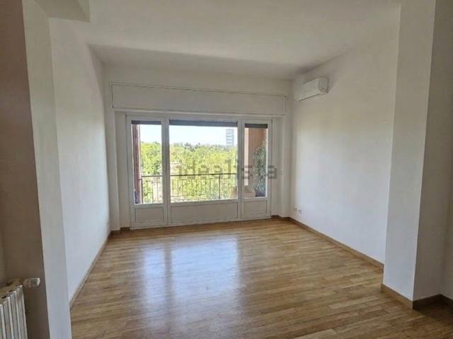 Appartamento in affitto di 100 m² in Via Giulianova, 1