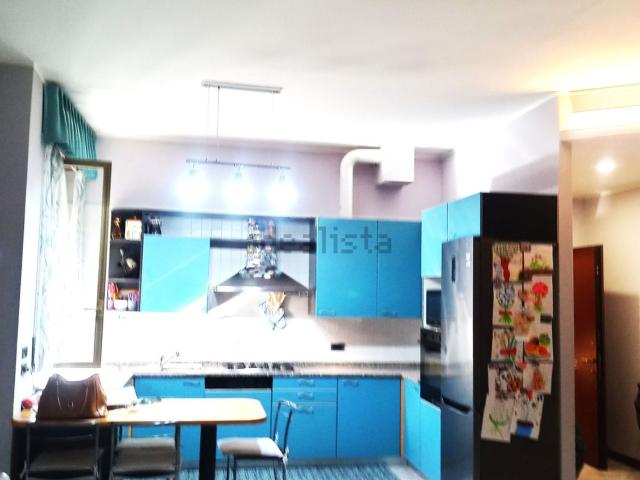 Appartamento in affitto di 100 m² in Via Giuseppe Nasalli Rocca