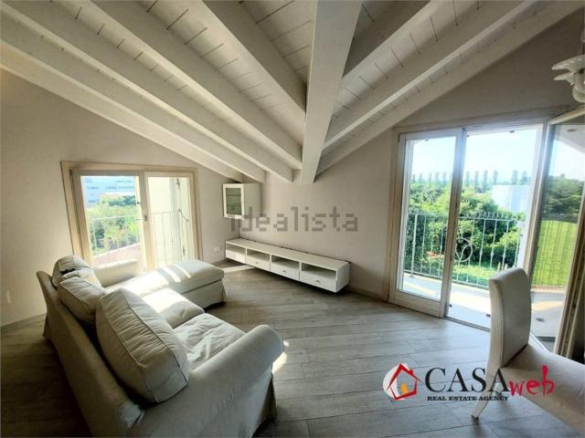 Appartamento in affitto di 100 m² in Via Giacomo Puccini, 15