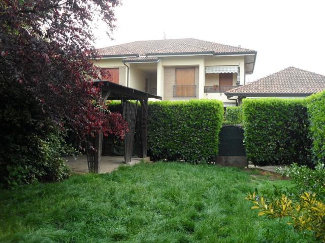Appartamento in affitto di 100 m² in Via Giosuè Carducci