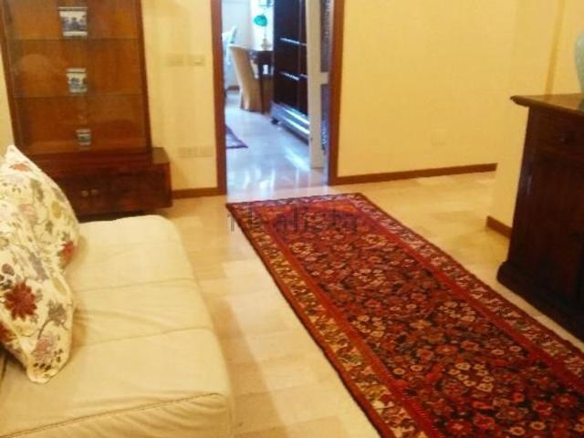Appartamento in affitto di 100 m² in Via Giosuè Carducci