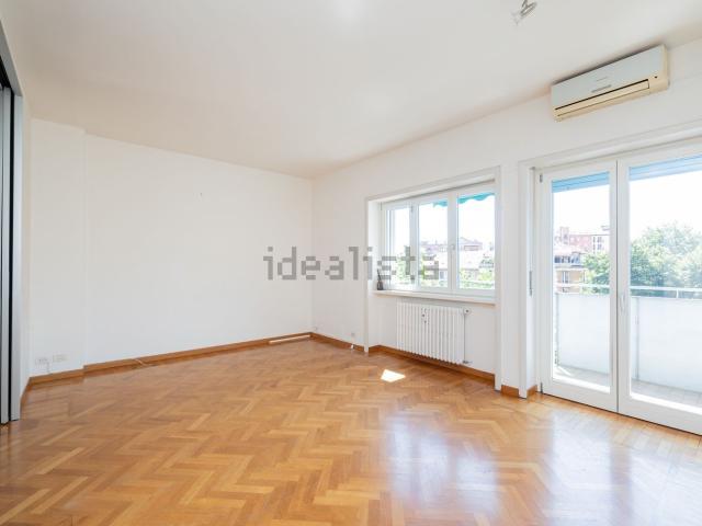 Appartamento in affitto di 100 m² in Via Giorgio Washington, 84