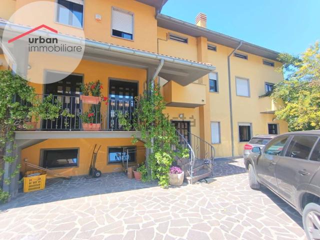 Appartamento in affitto di 100 m² in Via Grotta di Navarra
