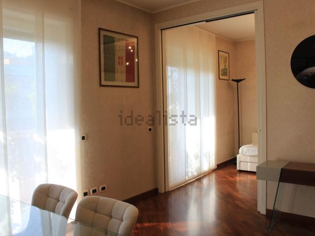 Appartamento in affitto di 100 m² in Via Domodossola, 14