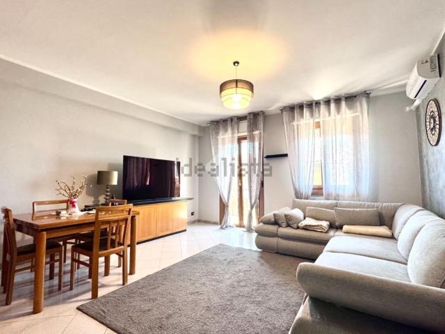 Appartamento in affitto di 100 m² in Via Don Minzoni, 2