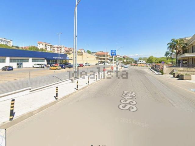 Appartamento in affitto di 100 m² in Via degli Artigiani