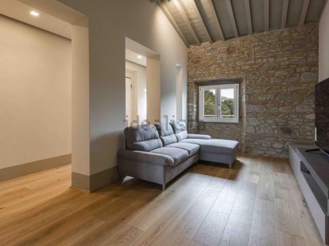 Appartamento in affitto di 100 m² in Via degli Orti