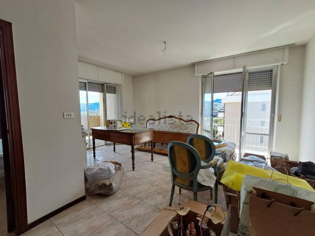 Appartamento in affitto di 100 m² in Via dei Ciclamini, 2