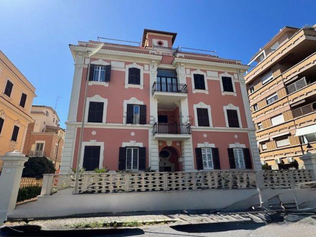 Appartamento in affitto di 100 m² in Via dei Fabbri Navali, 20