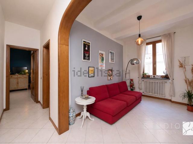 Appartamento in affitto di 100 m² in Via dello Specchio