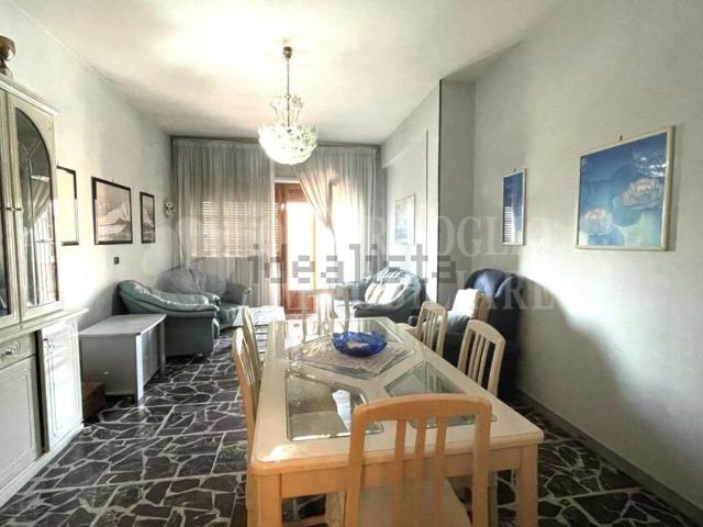 Appartamento in affitto di 100 m² in Via delle Spighe, 13
