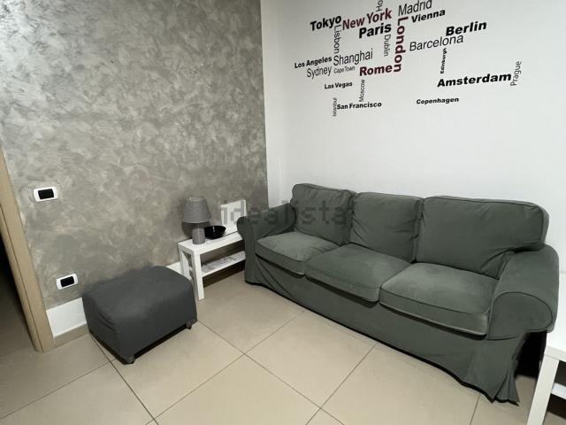 Appartamento in affitto di 100 m² in Via di Monte del Gallo
