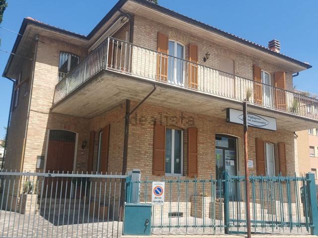 Appartamento in affitto di 100 m² in Via Due Fonti, 1