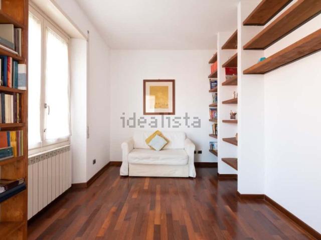 Appartamento in affitto di 100 m² in Via Fabrizio Luscino, 19