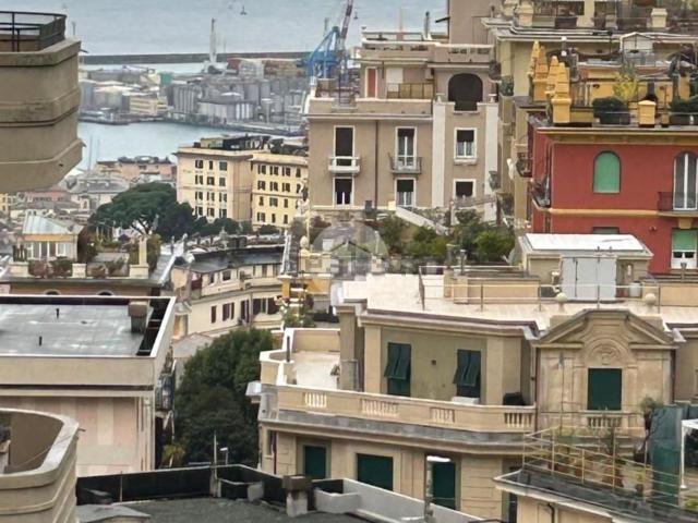 Appartamento in affitto di 100 m² in Via Federico Delpino