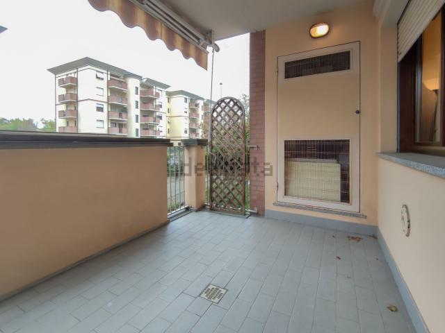 Appartamento in affitto di 100 m² in Via Federico Fellini, 29