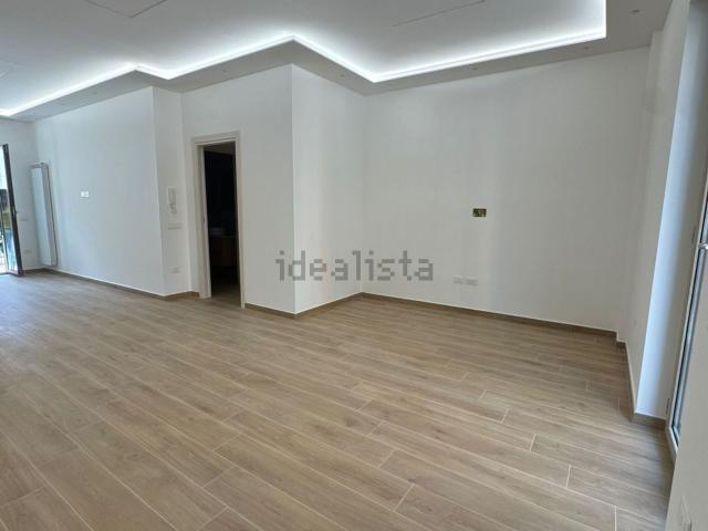 Appartamento in affitto di 100 m² in Via Firenze